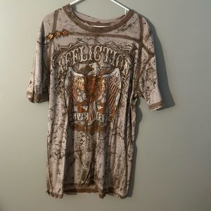 Like new men’s affliction T-shirt